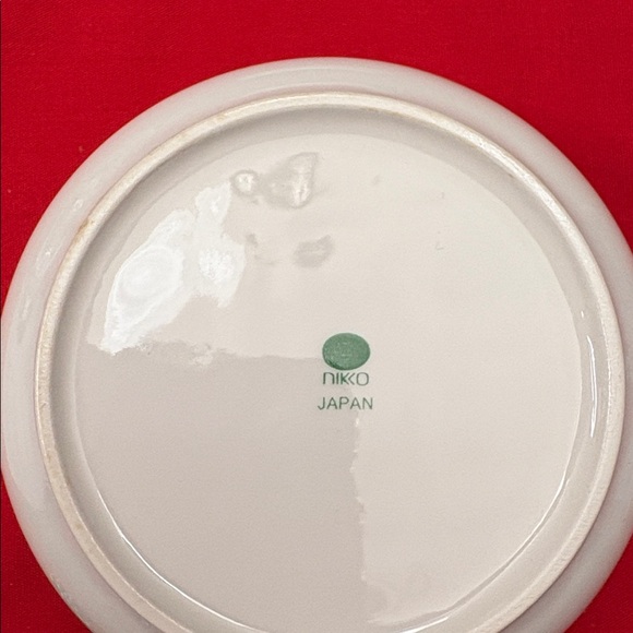 Nikko Christmastime Trinket Box - Picture 4 of 4